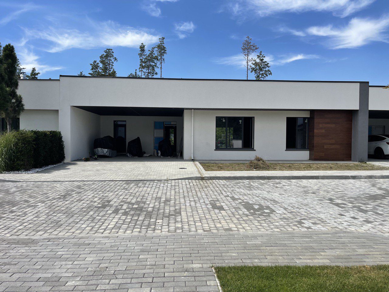 Ексклюзивий будинок з&nbsp;критим басейном у&nbsp;КМ Белгравія, 216&nbsp;м&sup2;