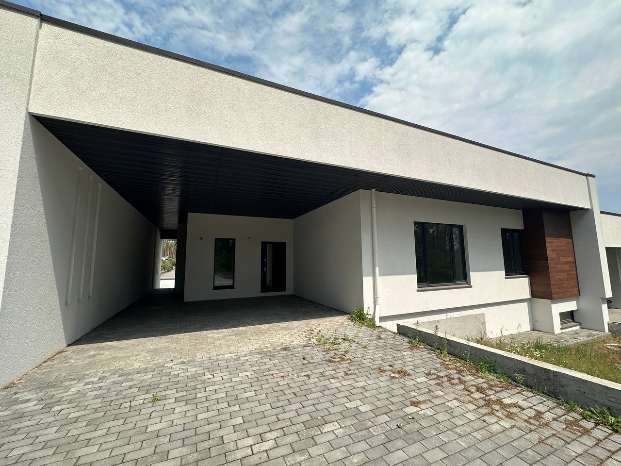 Продаж сучасного котеджу 220&nbsp;м&sup2; у&nbsp;КМ Белгравія (з&nbsp;частковим ремонтом)